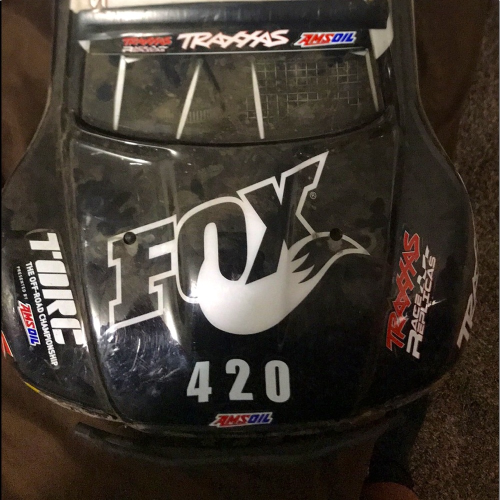 Traxxas Fox edition slash Hobbywing max 10 3200kv motor swap